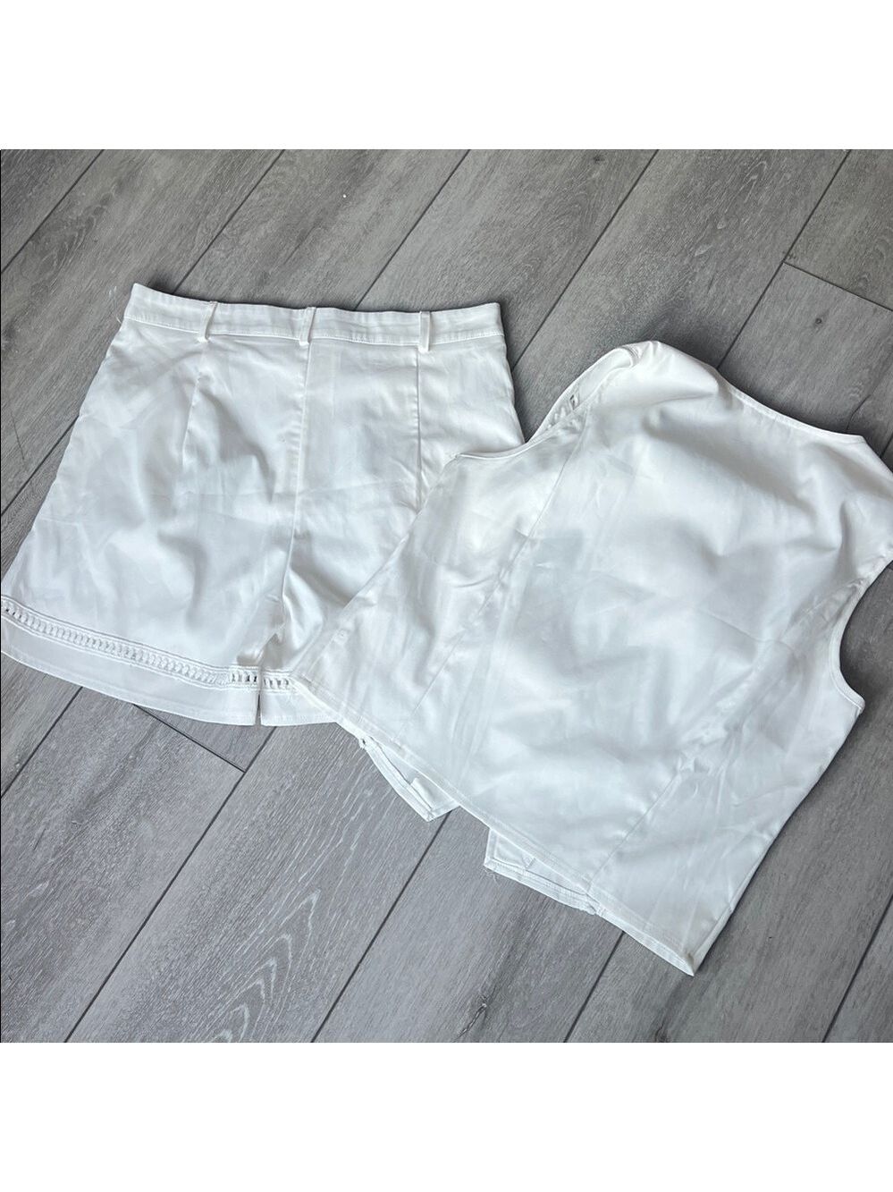 Unbranded Two piece White Women's Shorts and vest set size large - Picture 9 of 10